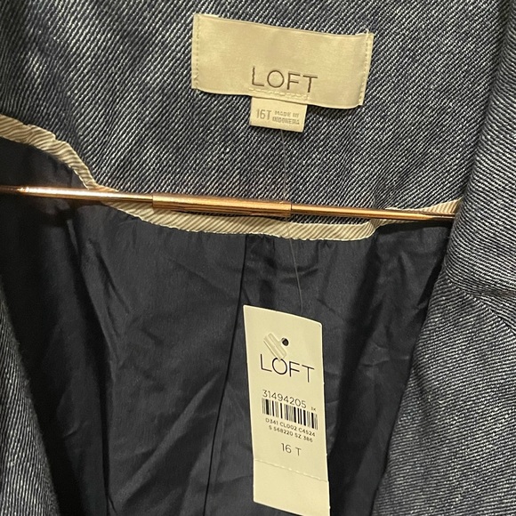 Loft. Boyfriend Blazer. NWT. - Picture 5 of 5
